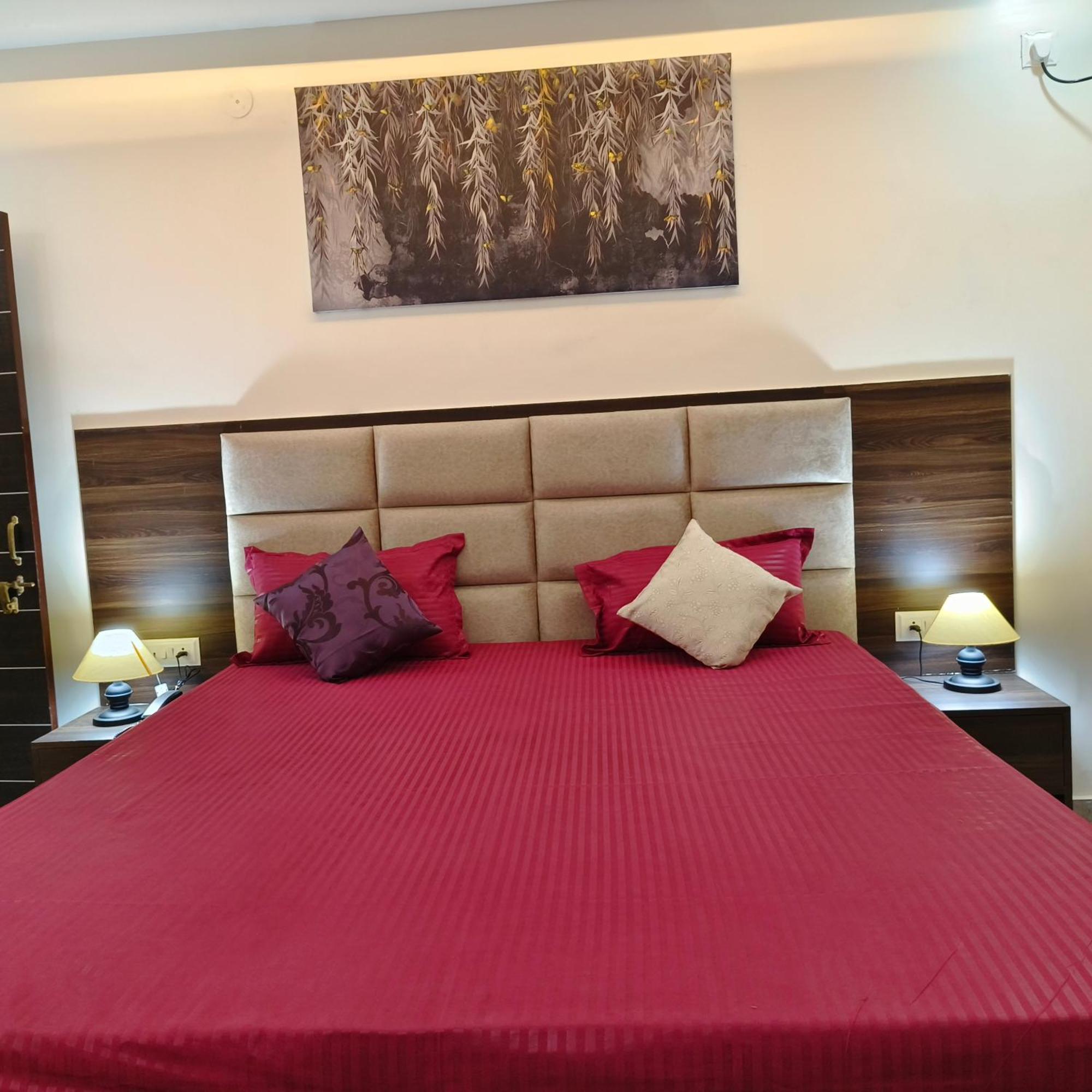 Narayan Palace- Luxury
